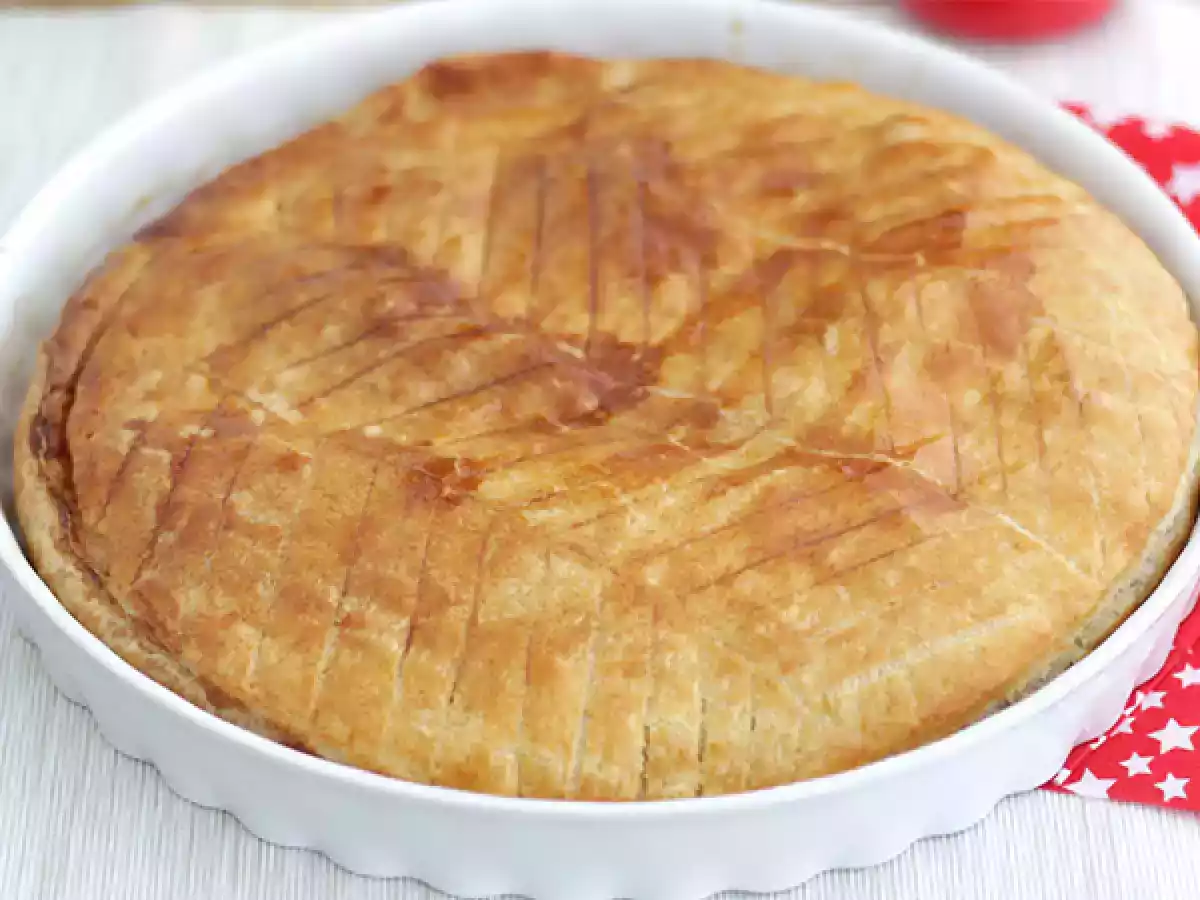 King cake with almonds - video recipe !