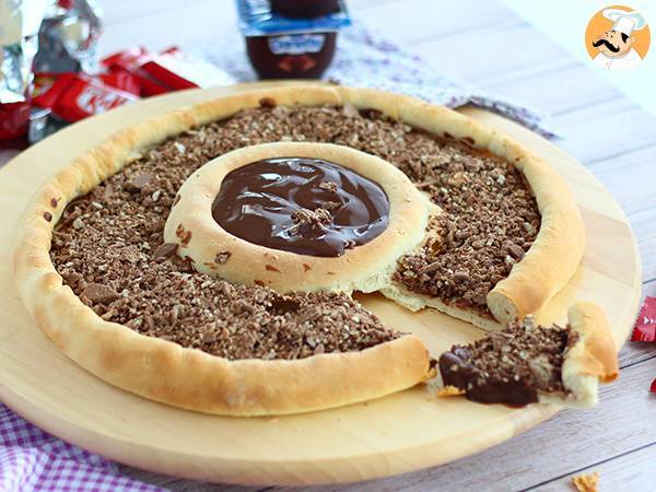 Kit kat and chocolate danette pizza - photo 4