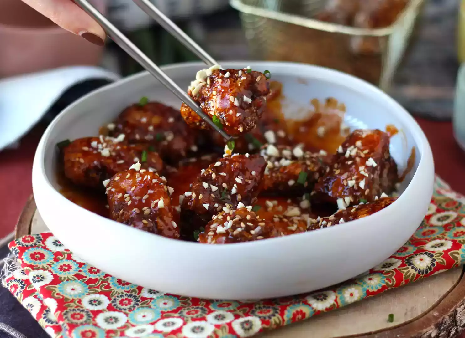 Korean fried chicken recipe with spicy gochujang sauce