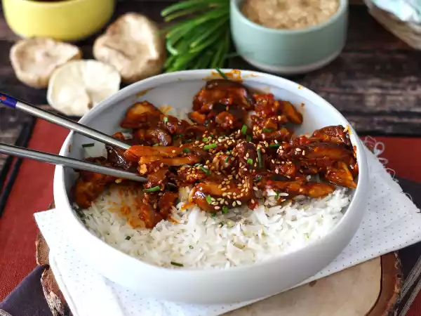 Recipe Korean style mushrooms - shiitake mushrooms with gochujang sauce