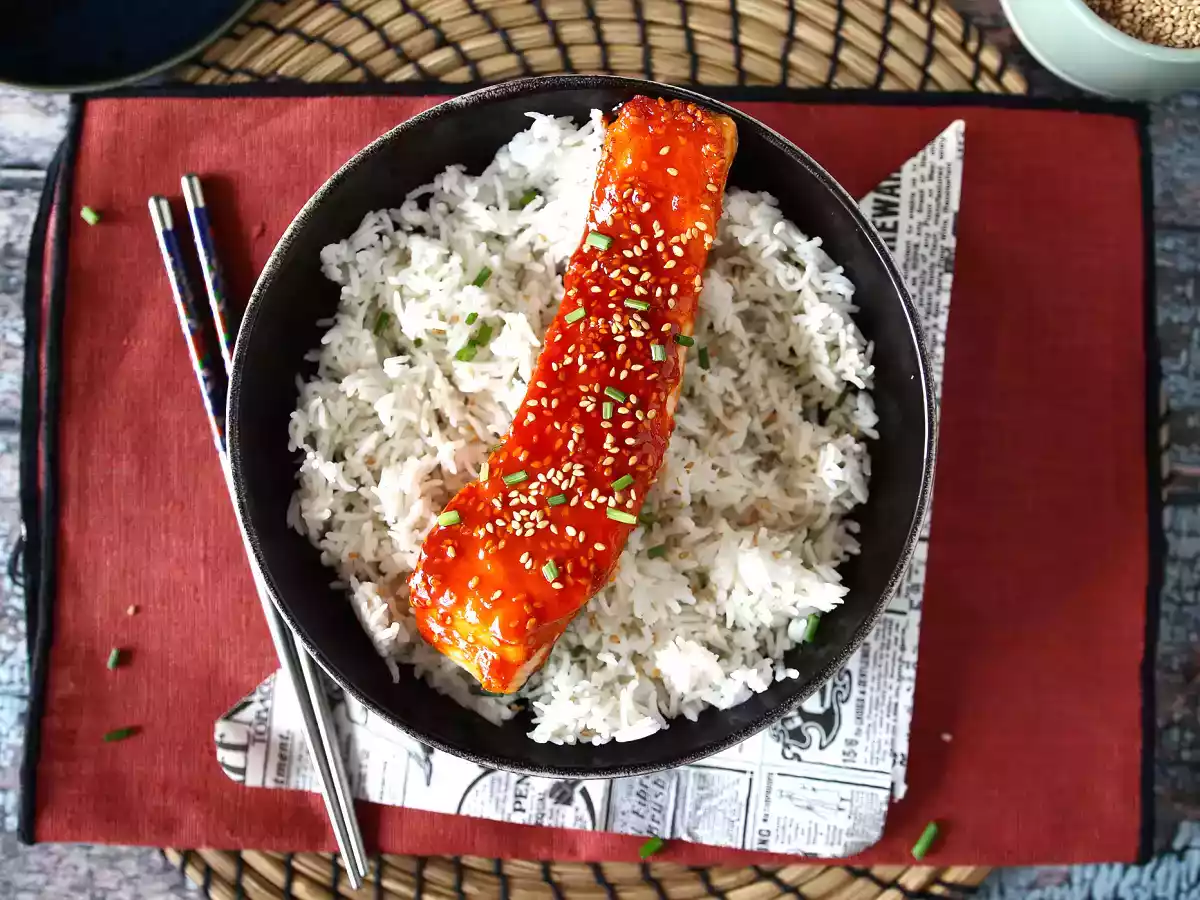 Korean style salmon with gochujang sauce ready in 8 minutes