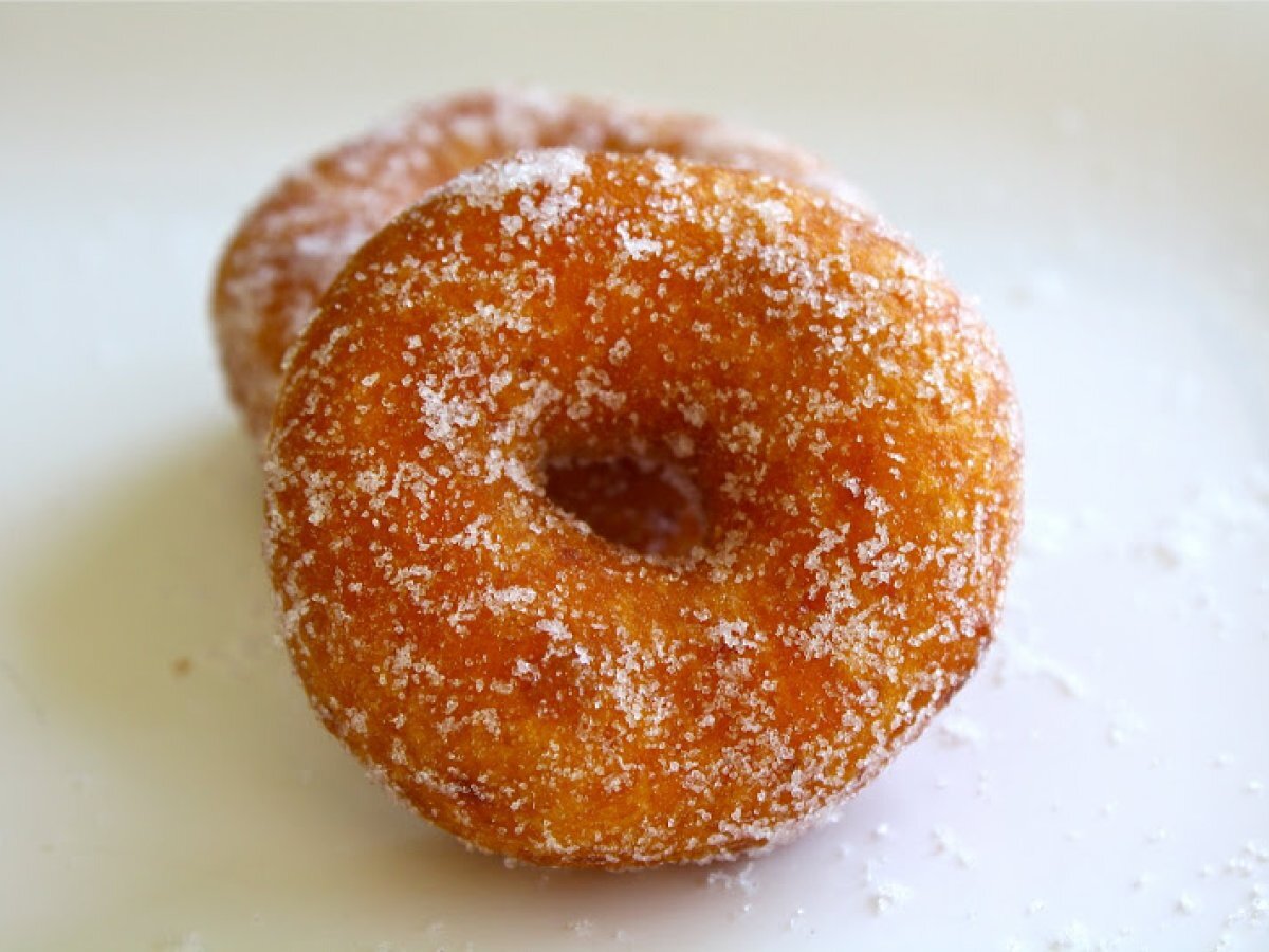 Kuih Keria (Sweet Potato Doughnuts)