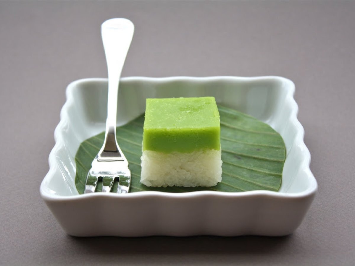 Kuih Serimuka-Glutinous Rice With Pandan Custard Layer