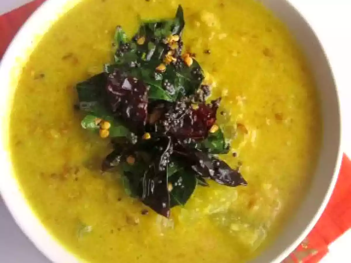 Kumbalanga Cherupayar Parippu Curry~Ash Gourd and Moong dal Curry