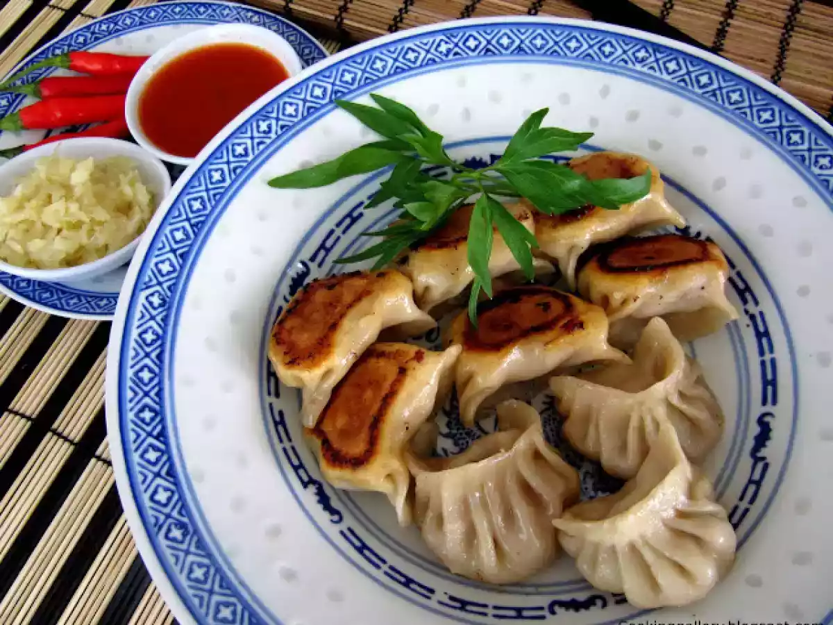 Kuotie: Chinese-Indonesian Pan-fried Dumplings - photo 3