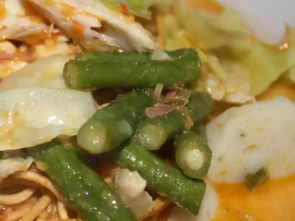 Laksam Noodles