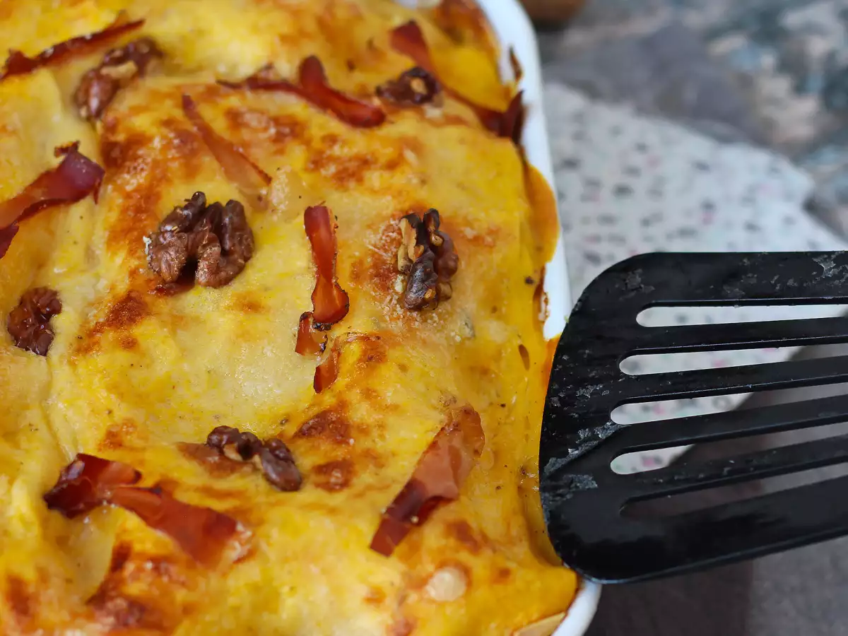 Lasagna with pumpkin, speck, and creamy, crunchy walnuts - photo 3