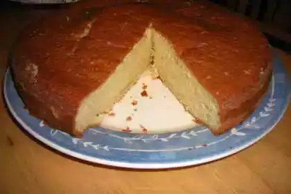 Leftover egg white cake recipe: simple and tasty dessert