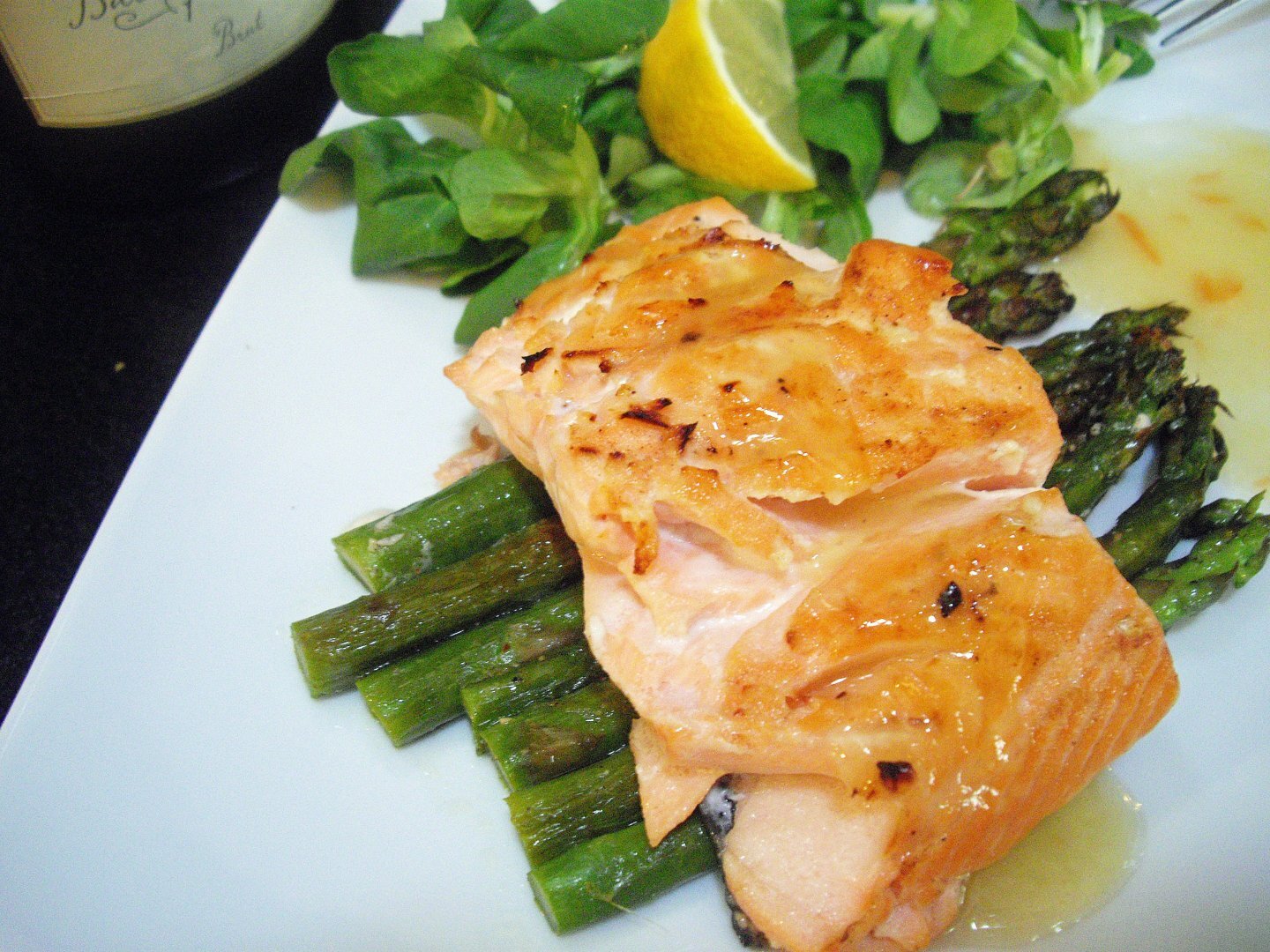Lemon honey salmon with asparagus Recipe Petitchef