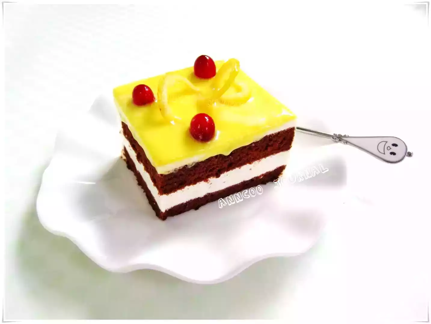 Lemon Ice Cream Mousse Cake