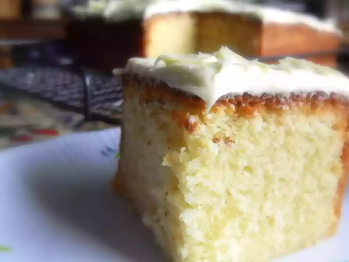 Lemon Pound Cake with a Blueberry Sauce - photo 4