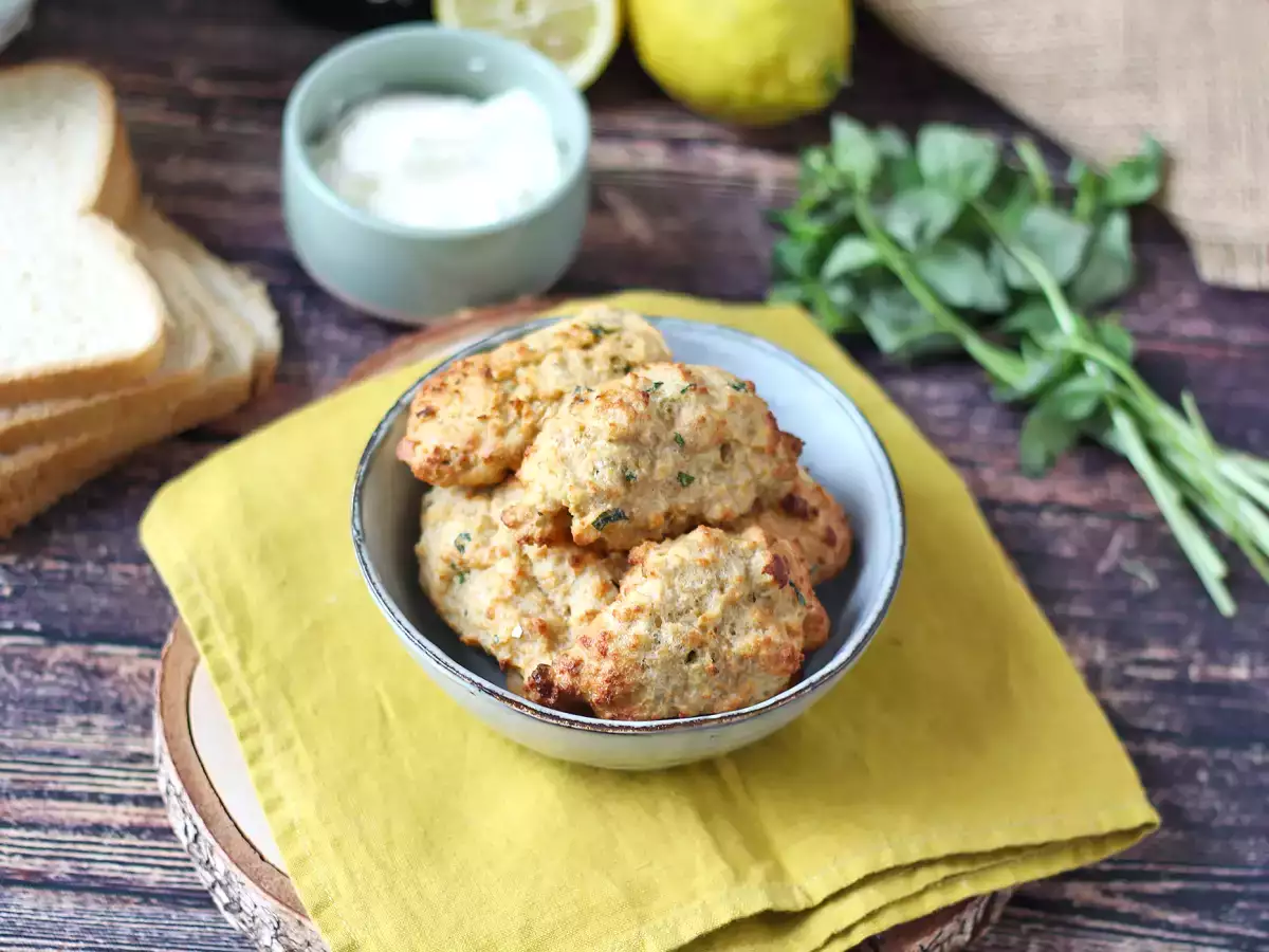 Lemon sandwich bread balls in air fryer: crispy anti-waste recipe - photo 6