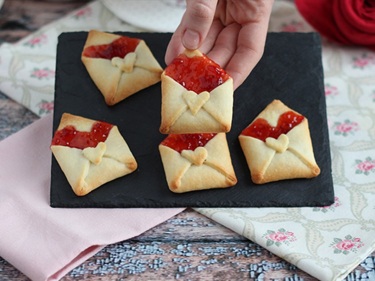 Letter cookies for Valentine's day - photo 2