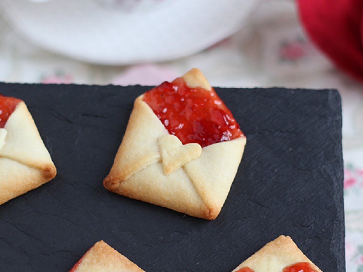 Letter cookies for Valentine's day - photo 3