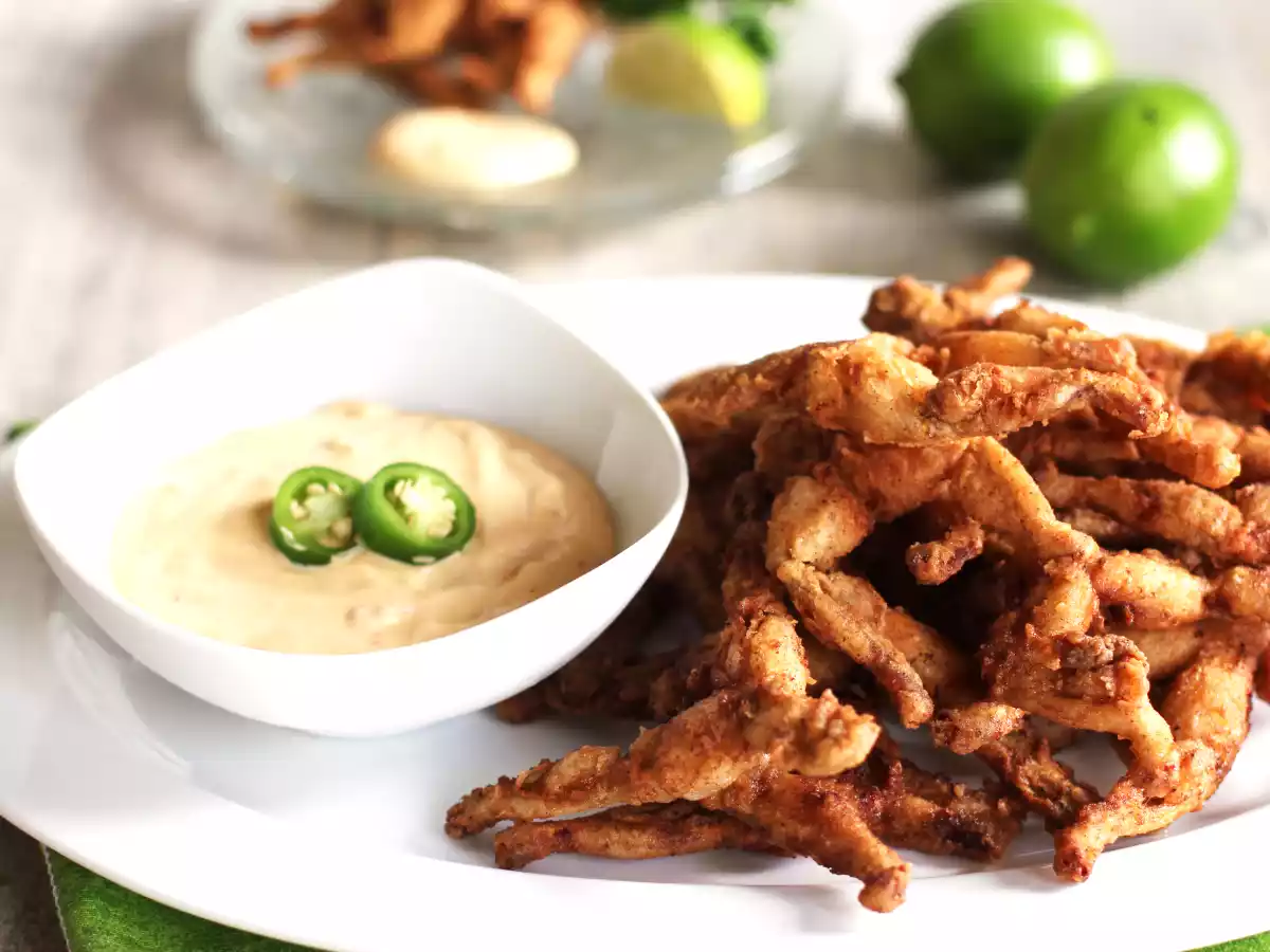 Light and Crispy Frogs Legs