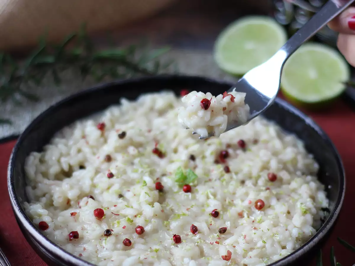 Lime and pink peppercorn risotto: an elegant vegetarian recipe for special dinners - photo 6