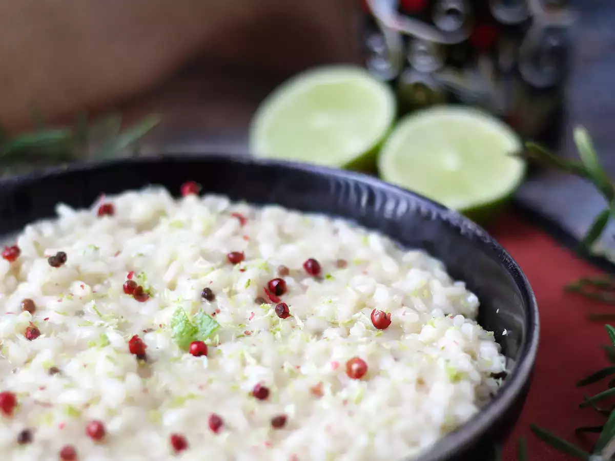 Lime and pink peppercorns risotto: elegant and vegetarian recipe for special dinners - photo 2