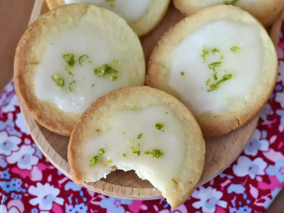 Lime shortbread cookies, topped with icing