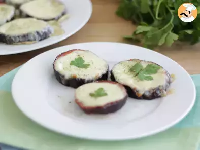 Little eggplant pizzas - Video Recipe ! - photo 3