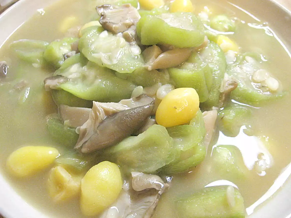 Loofah (Luffa) with Ginkgo and Mushrooms