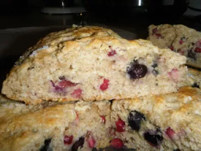 Low Fat Pomegranate Blueberry Scones