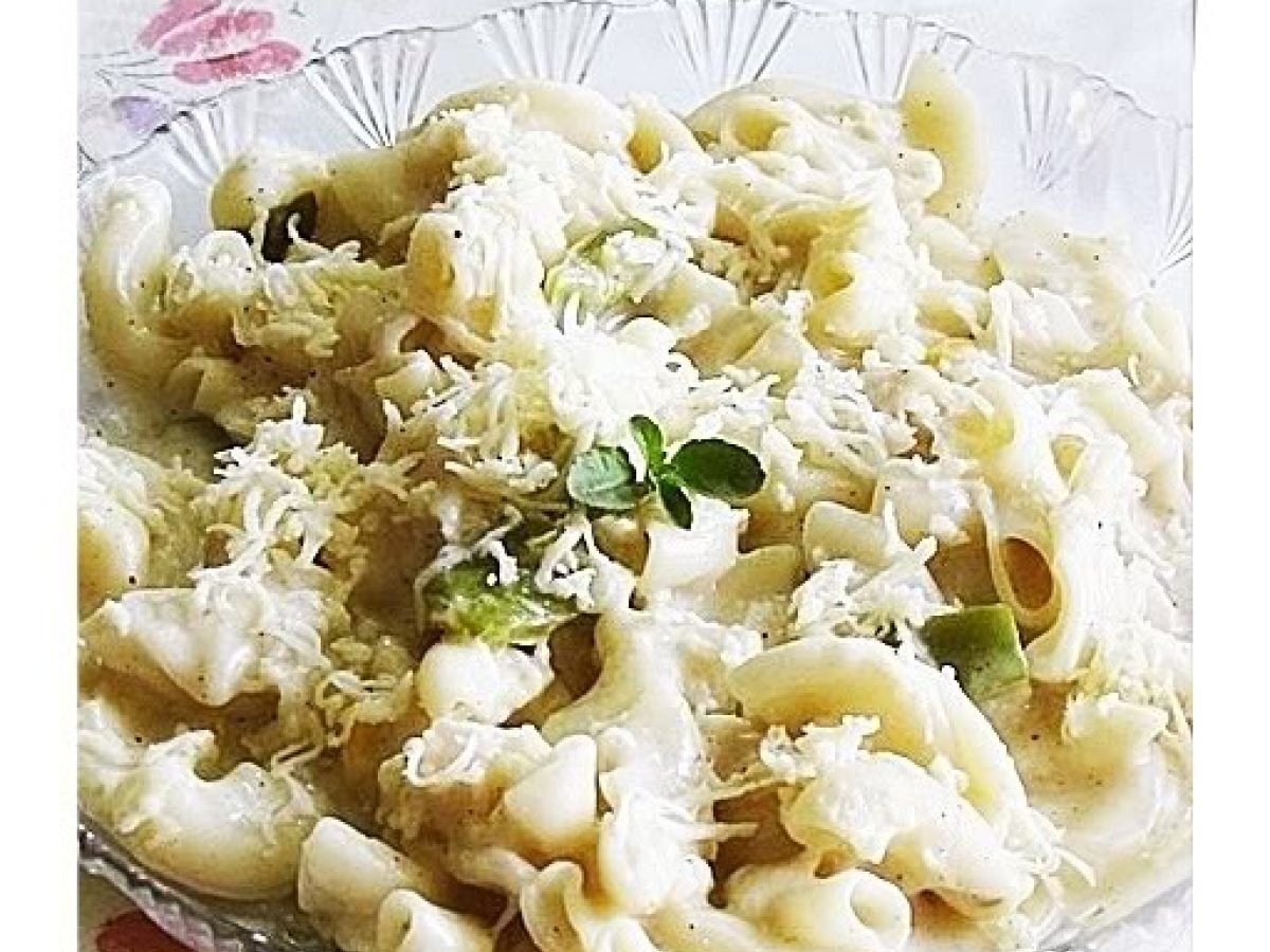 Macaroni In Creamy Mascarpone Cheese Sauce