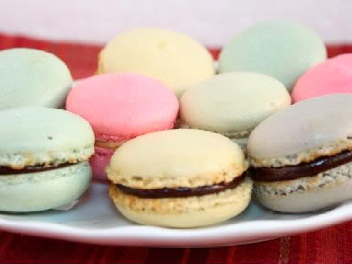 Macarons with Earl Grey Chocolate Ganache