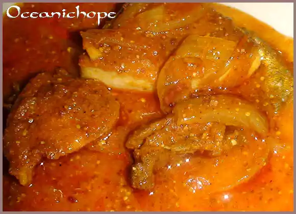 Machli baat (maach baat, maach jhor, fish in mustard gravy with rice)