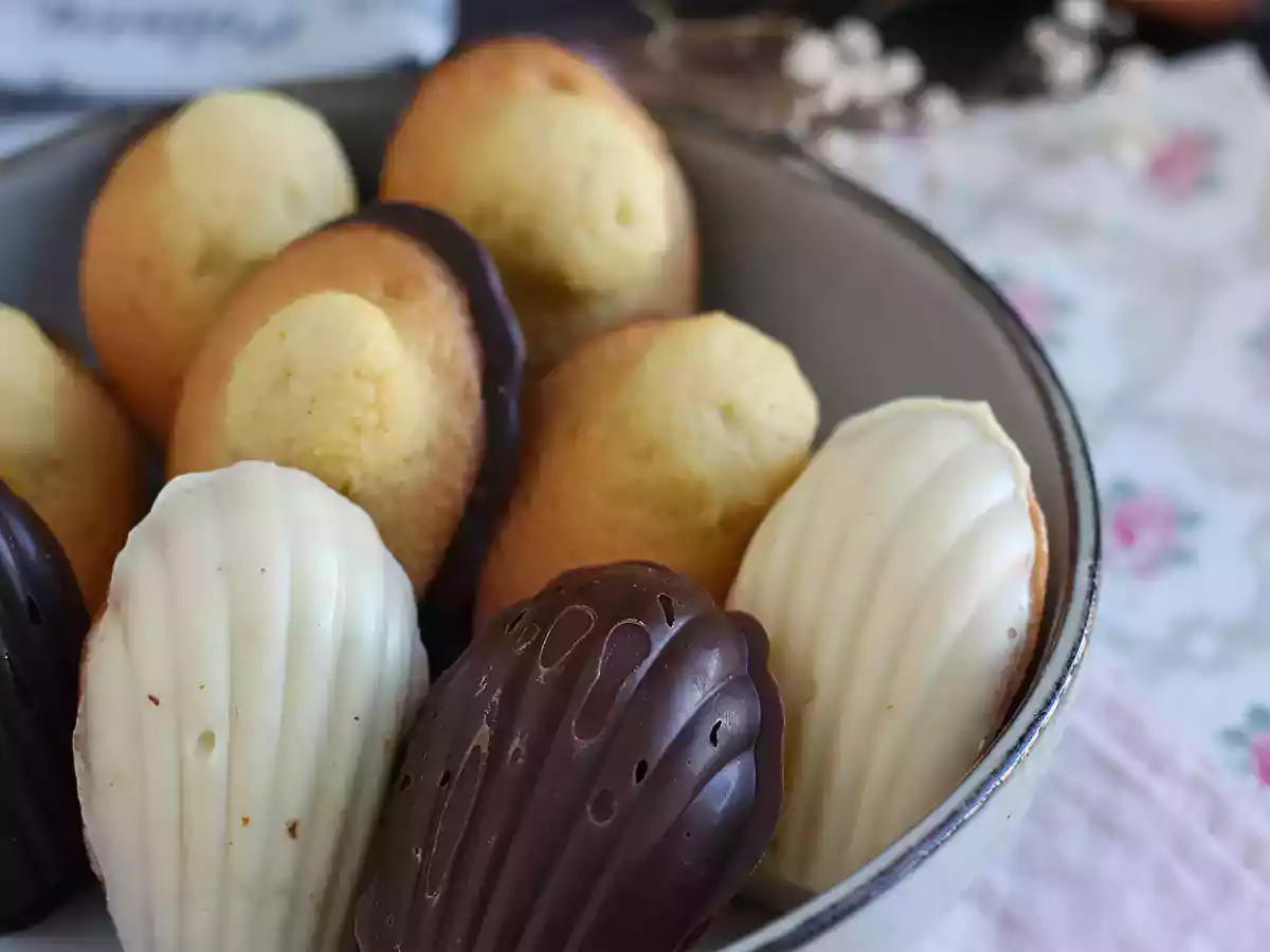Madeleines with chocolate - video recipe ! - photo 2