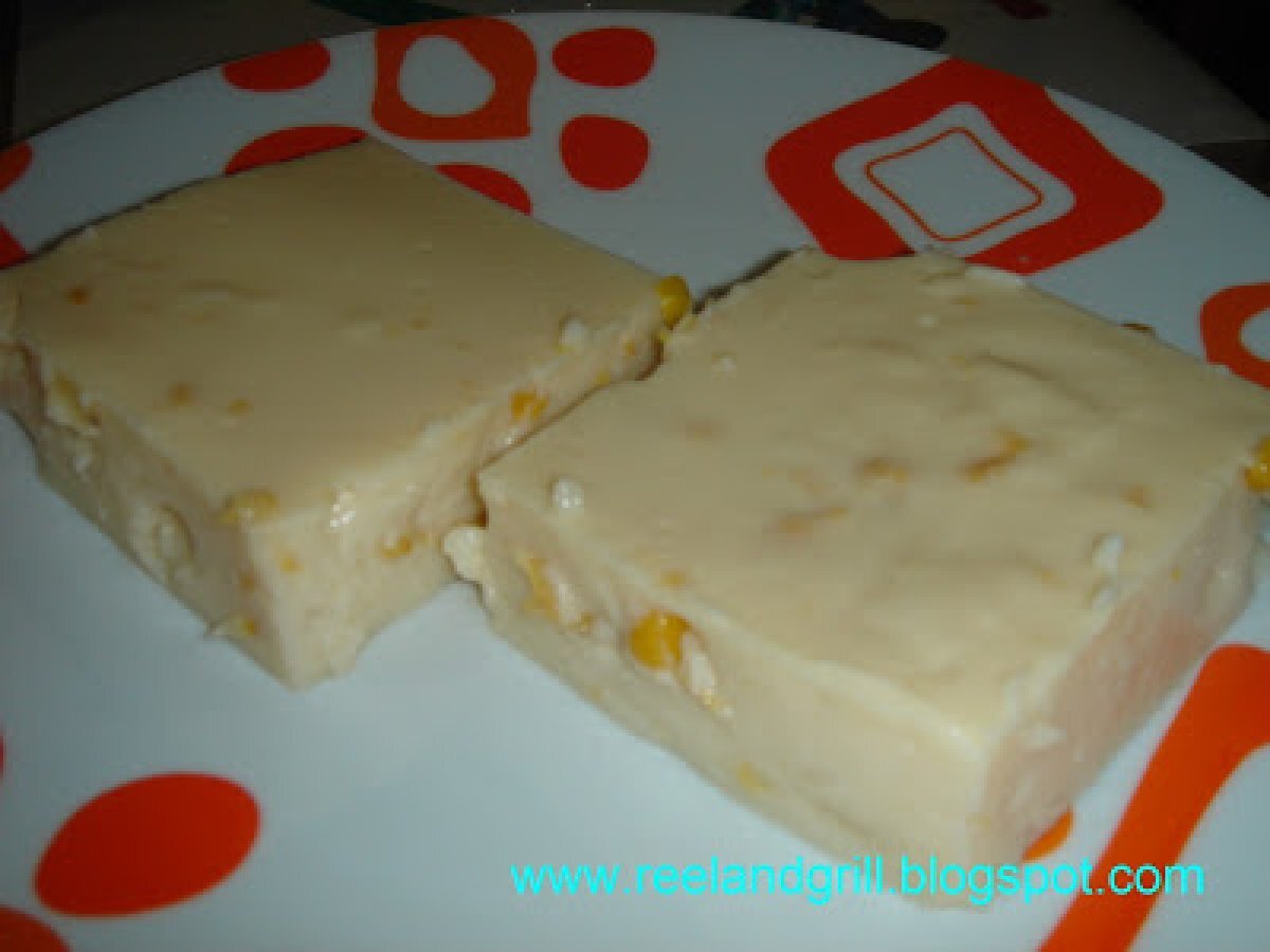 Maja Blanca (Filipino White Pudding)