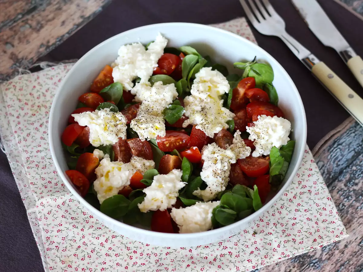 Make your own homemade burrata! It’s easy and economical!