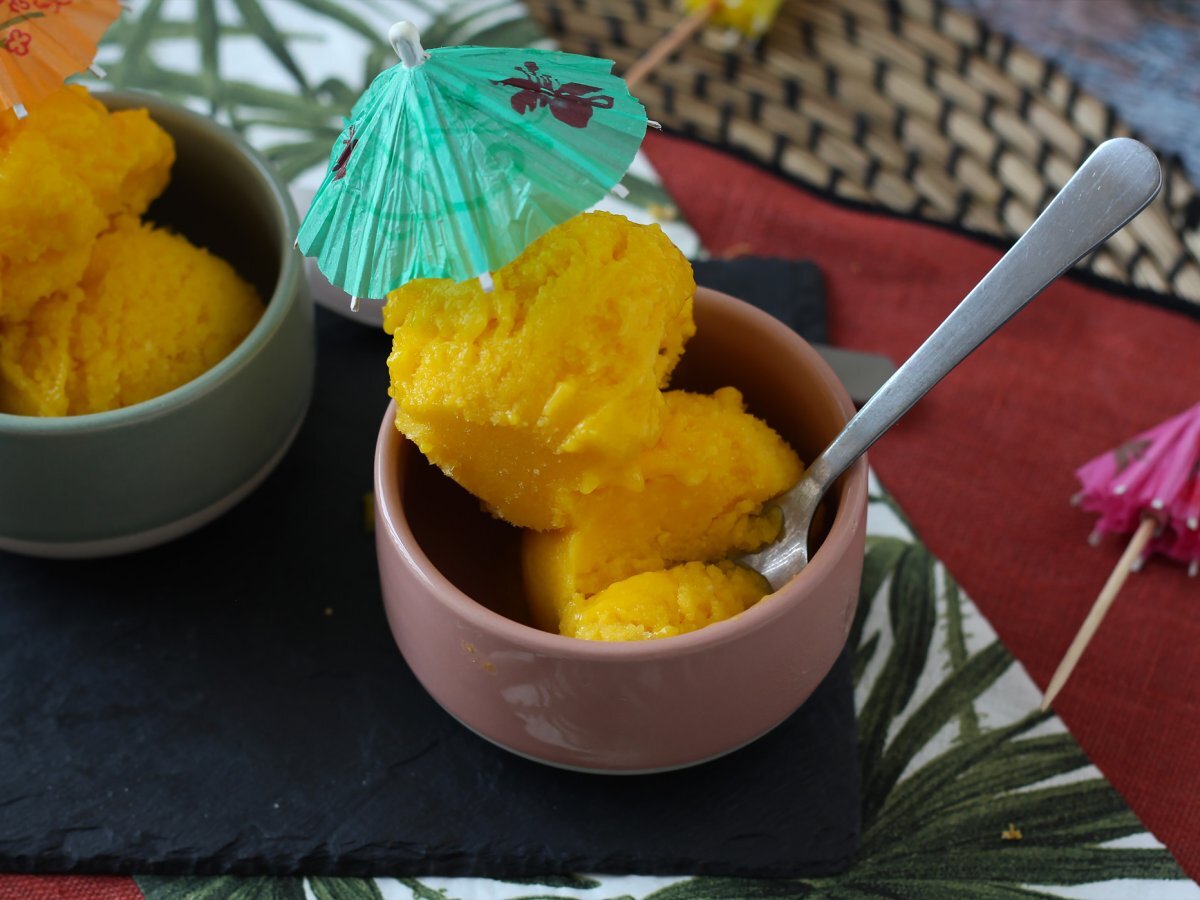 Mango and lime sorbet with only 3 ingredients and ready to eat in 5 minutes! - photo 2