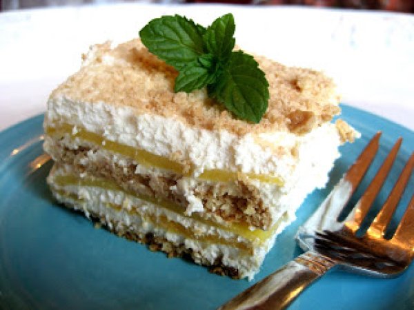 Mango-Refrigerator Cake