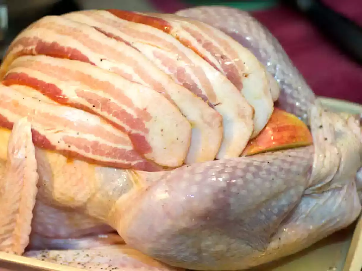 Maple Glazed Roast Turkey with Applewood Smoked Bacon - photo 2