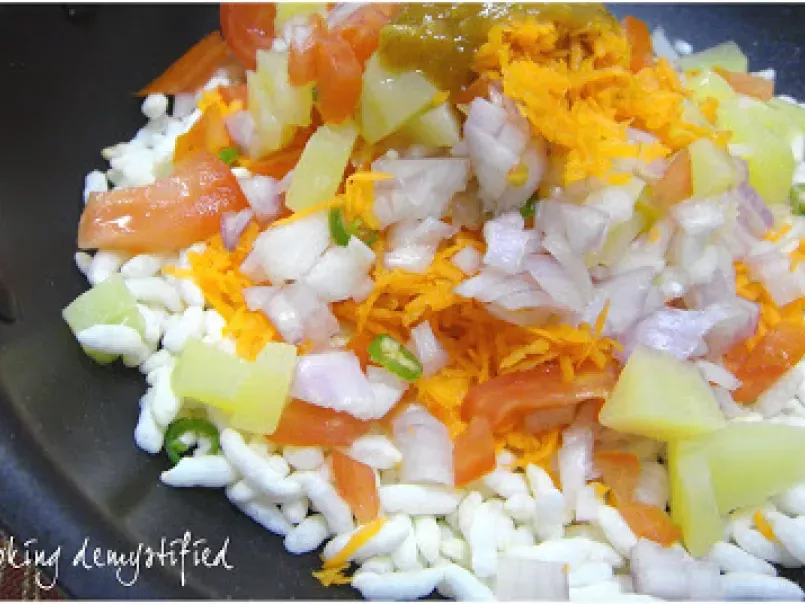 Maramaralu/moori mixture/Bhel puri - Puffed rice in assorted vegetables - photo 2