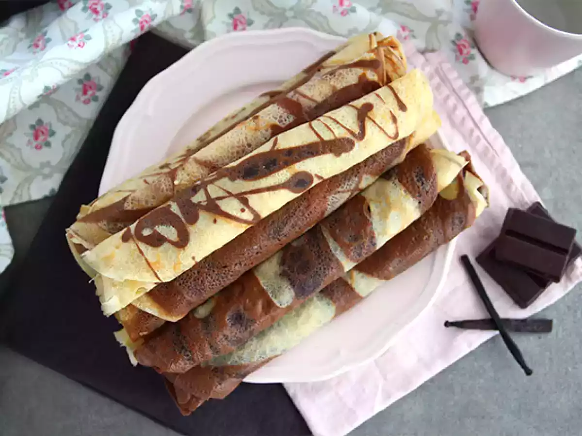 Marble chocolate and vanilla crepes - photo 3