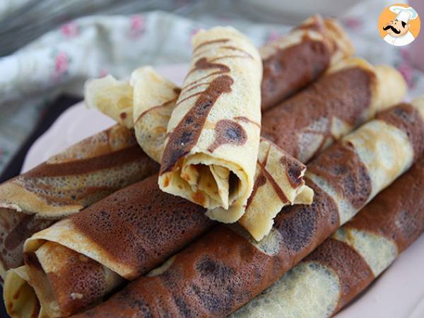 Marble chocolate and vanilla crepes - photo 2