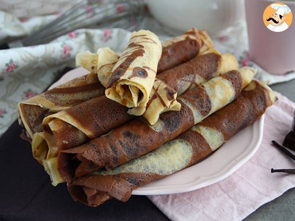 Marble chocolate and vanilla crepes - photo 4