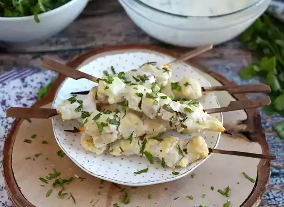 Marinated chicken skewers recipe with yogurt lemon sauce