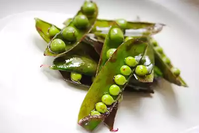 Marinated pea pods recipe