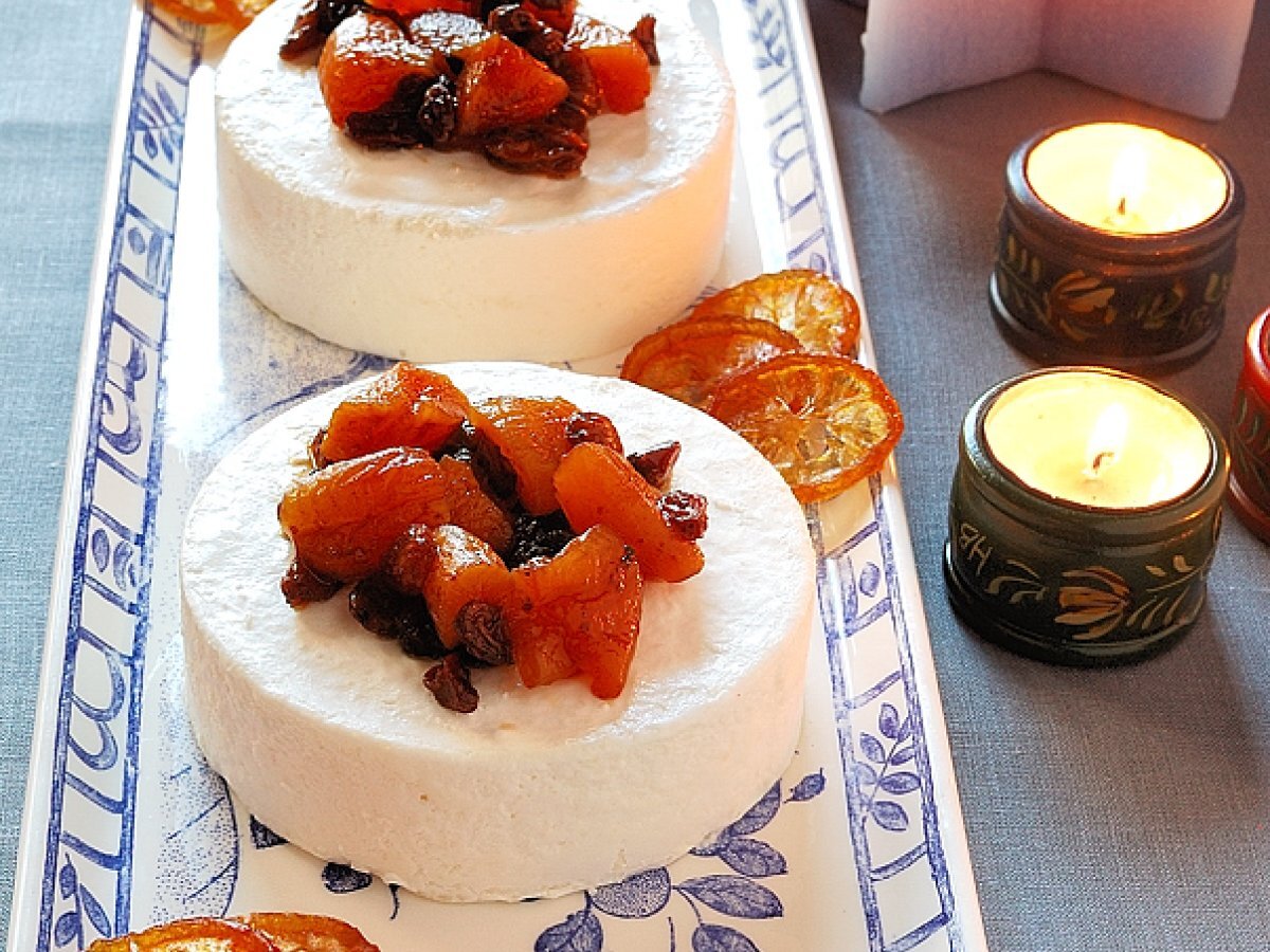 Marzipan mousse with Christmas compote - photo 2