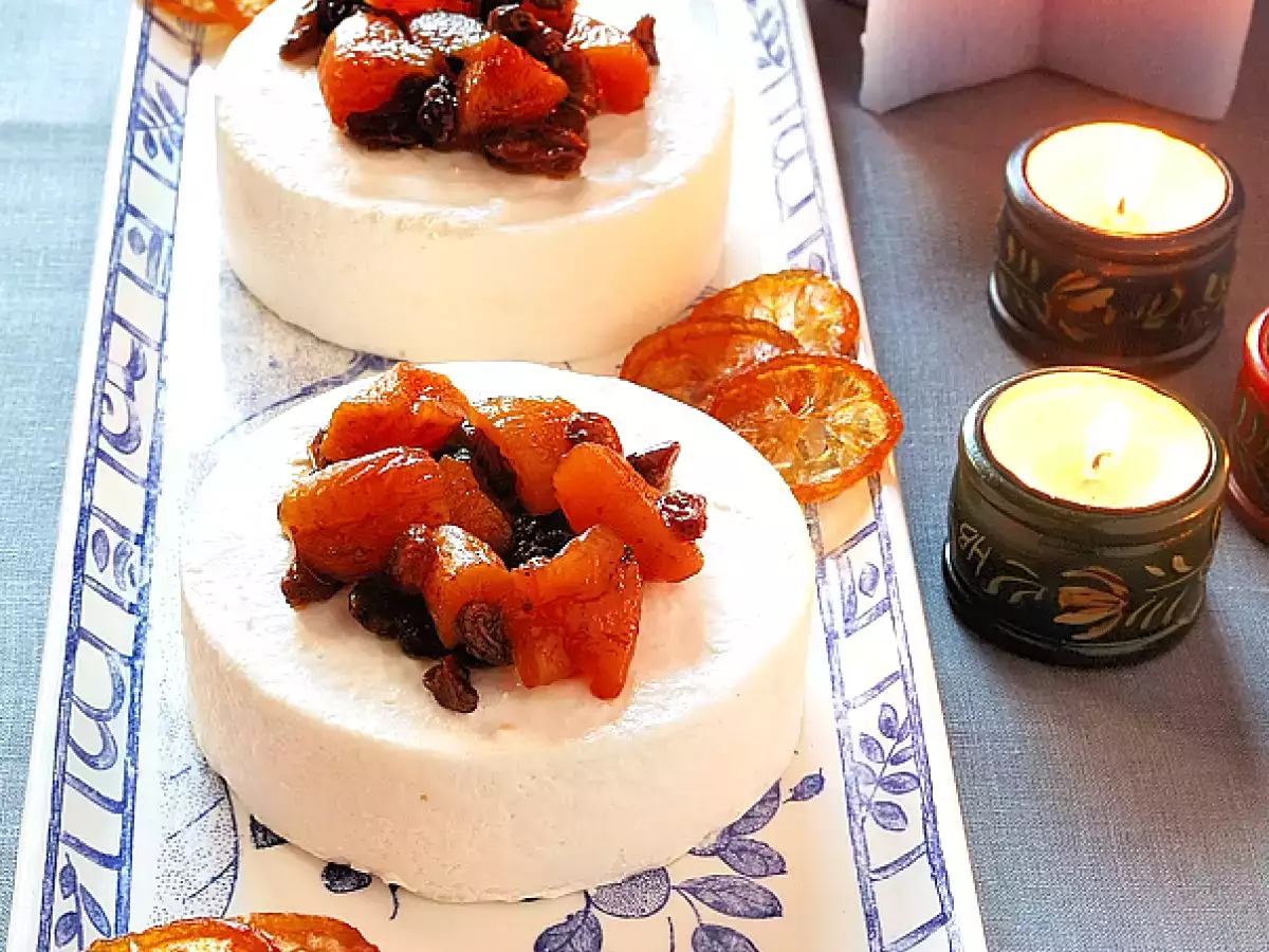 Marzipan mousse with Christmas compote - photo 2