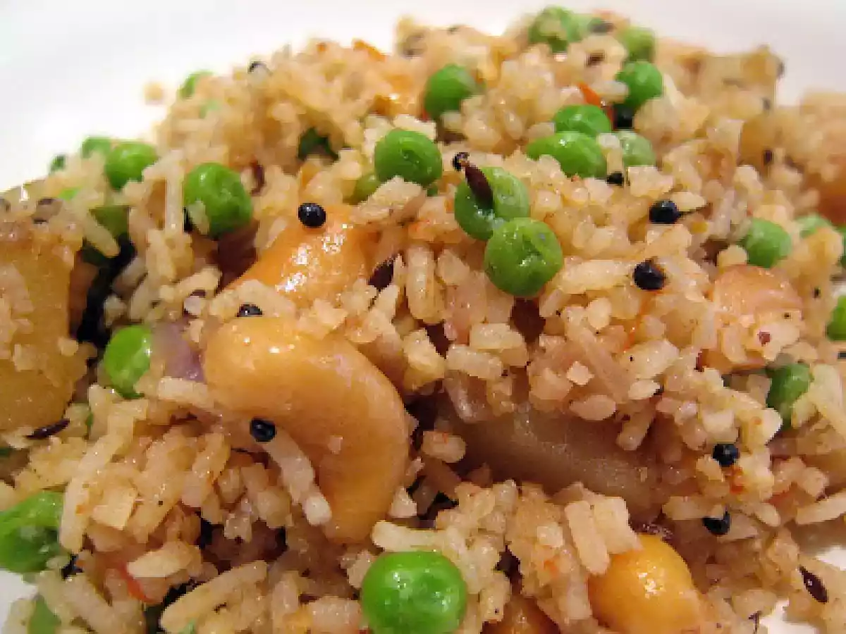 Masala Bhaat (Maharashtrian-Style Fried Rice) Made With Sambhar Masala - photo 4
