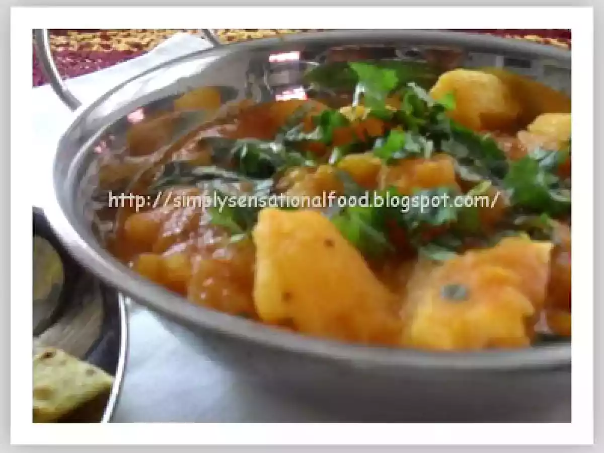 Masala mogo ( yucca) in gravy.