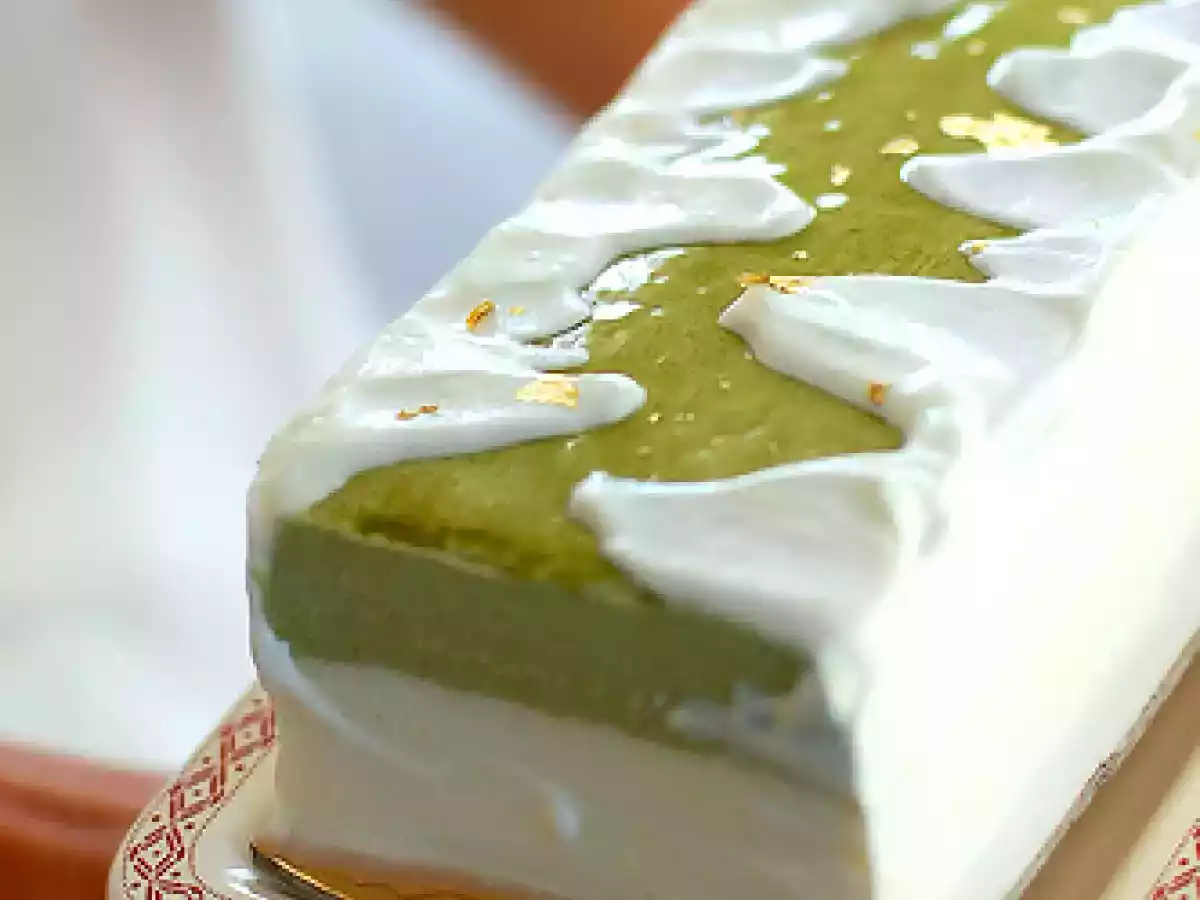 Matcha and Amaretto Chilled Cheesecake Served with Crème Chantilly - photo 3
