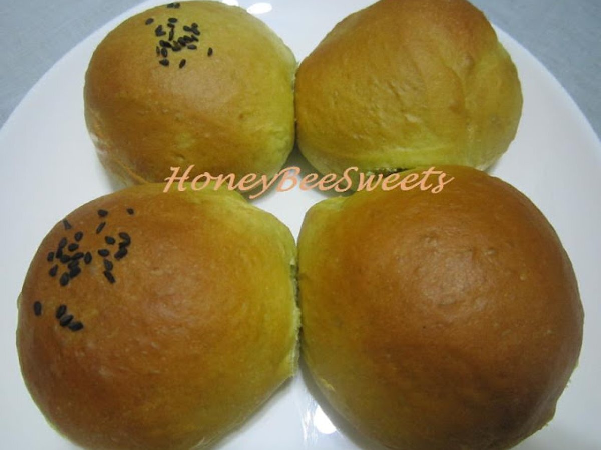 Matcha Madness: Matcha Buns with Mochi & Red Bean paste - photo 2