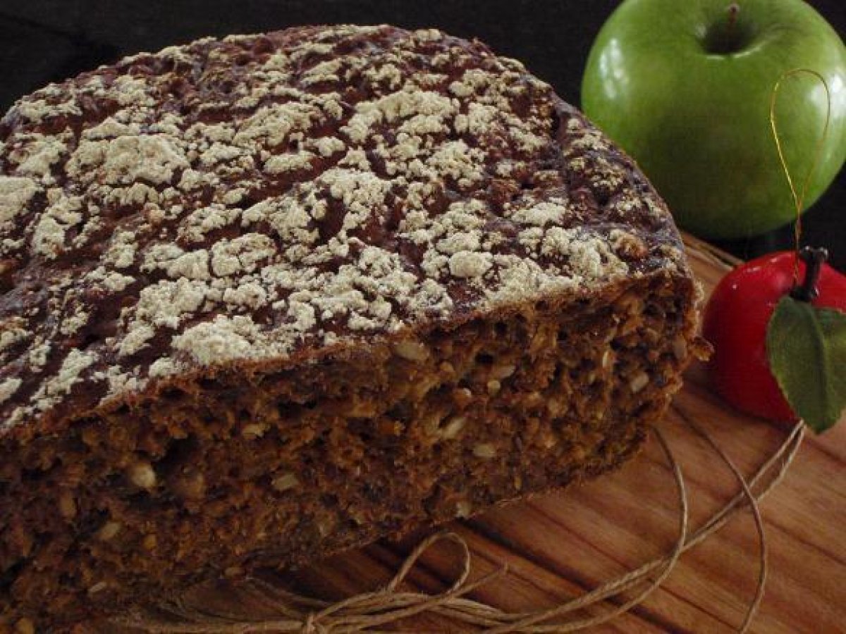 Mathias Dahlgren's Swedish Rye Bread - with an apple twist - photo 3