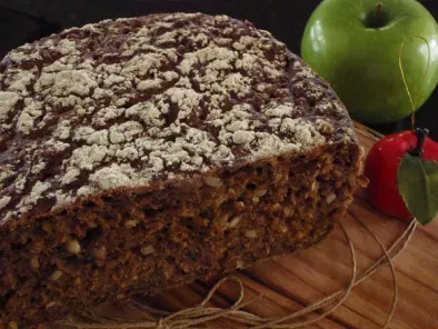 Mathias Dahlgren's Swedish Rye Bread - with an apple twist, photo 3