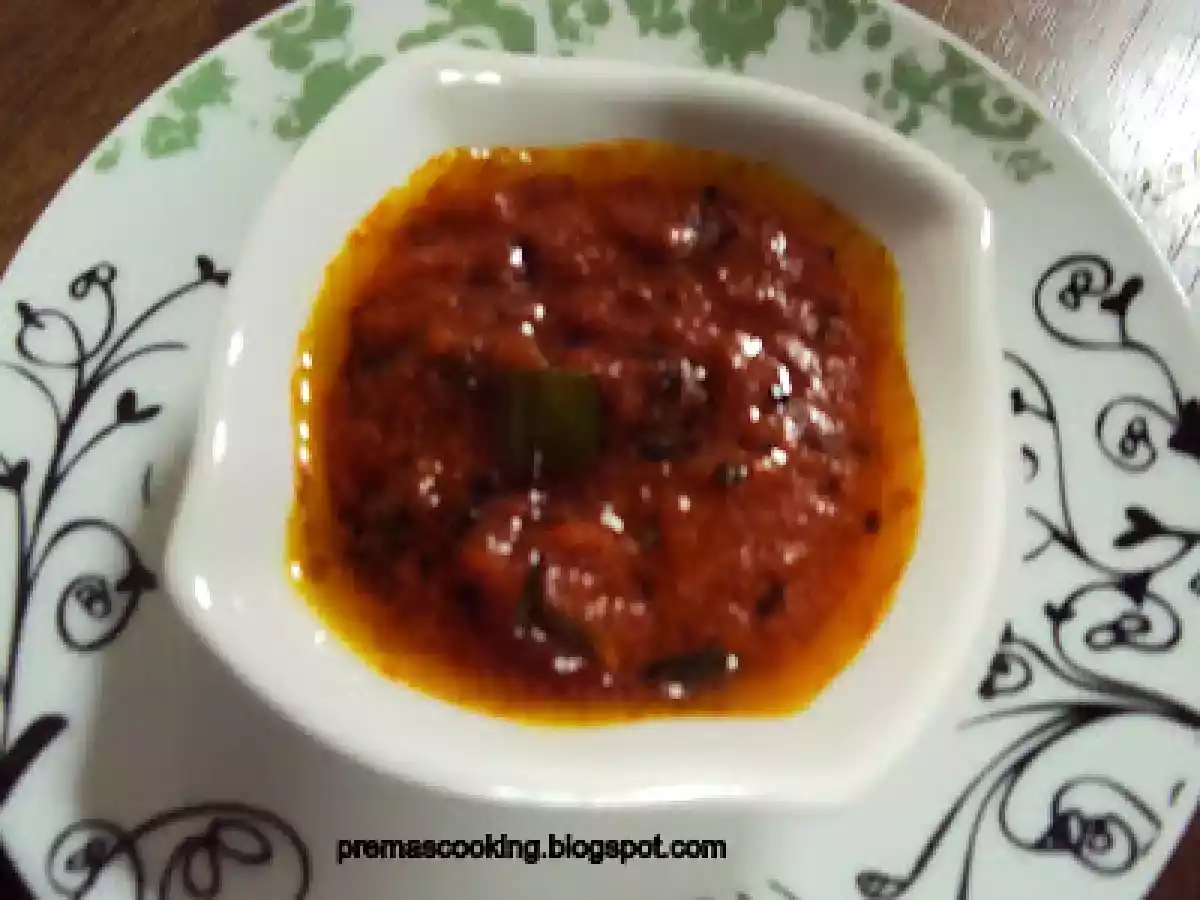 Mathulam Pazham Chutney(Pomegranate Chutney)