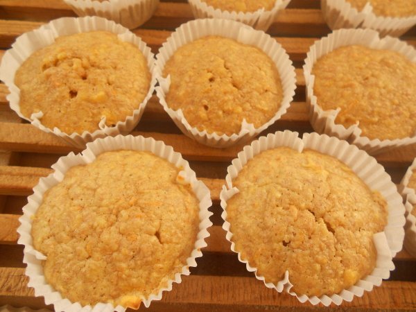 Apple and Carrot Muffins Apple and Carrot Muffins